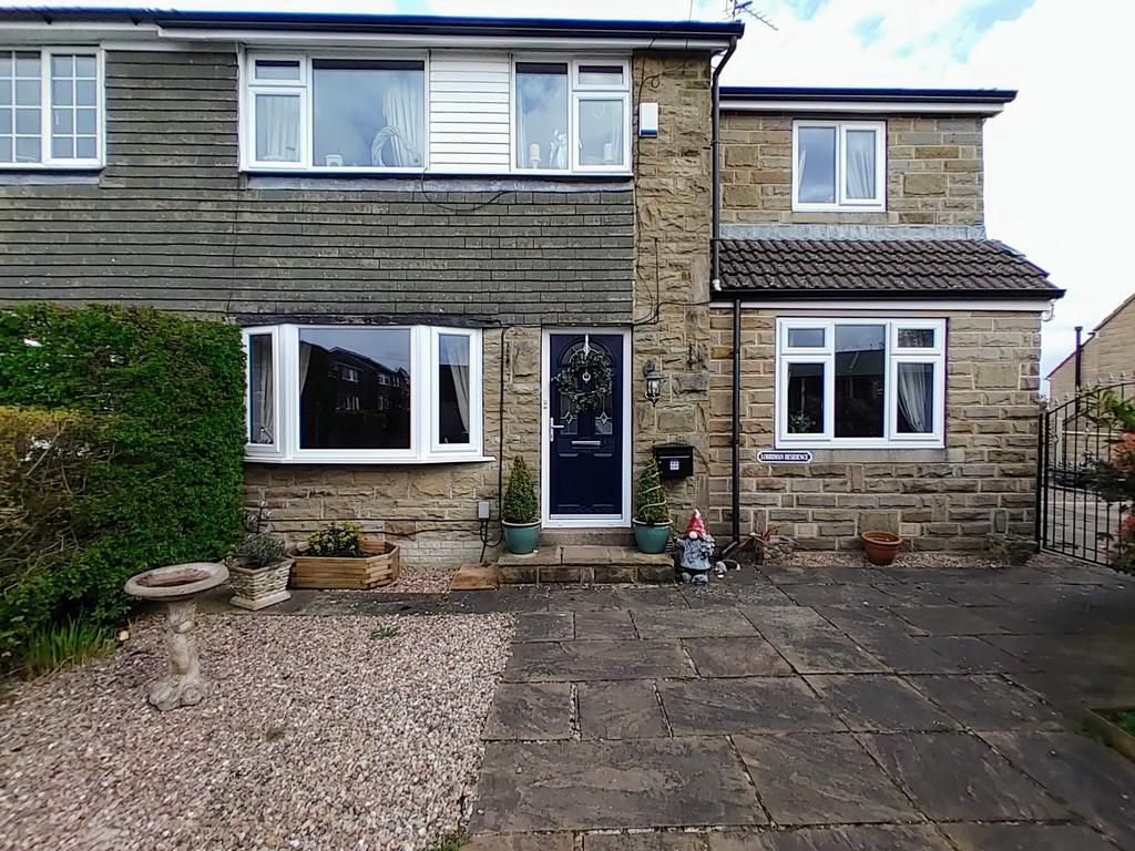 Hainsworth Moor Grove, Queensbury 4 bed semidetached house for sale