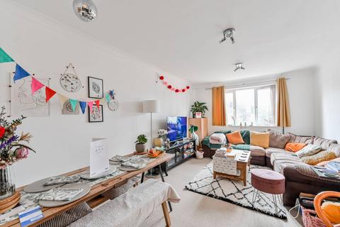Flat 3, 82 Lansdowne Road, London, E17 8QU