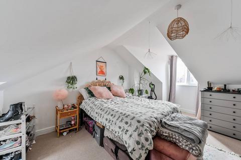 Flat 3, 82 Lansdowne Road, London, E17 8QU