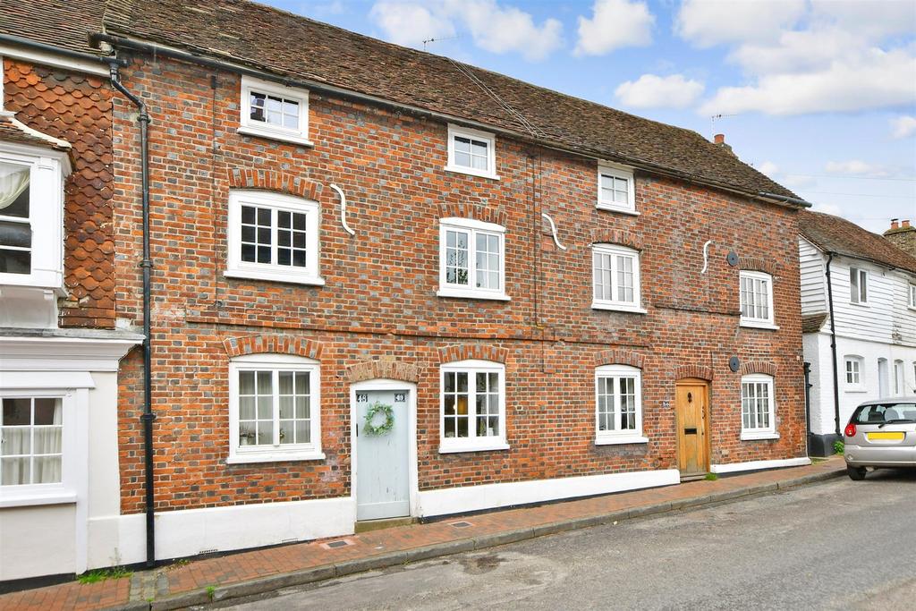 High Street, Farningham, Kent 2 bed character property for sale £400,000