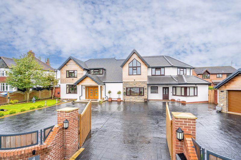 Yew Tree Lane, Tettenhall, Wolverhampton 5 bed detached house to rent