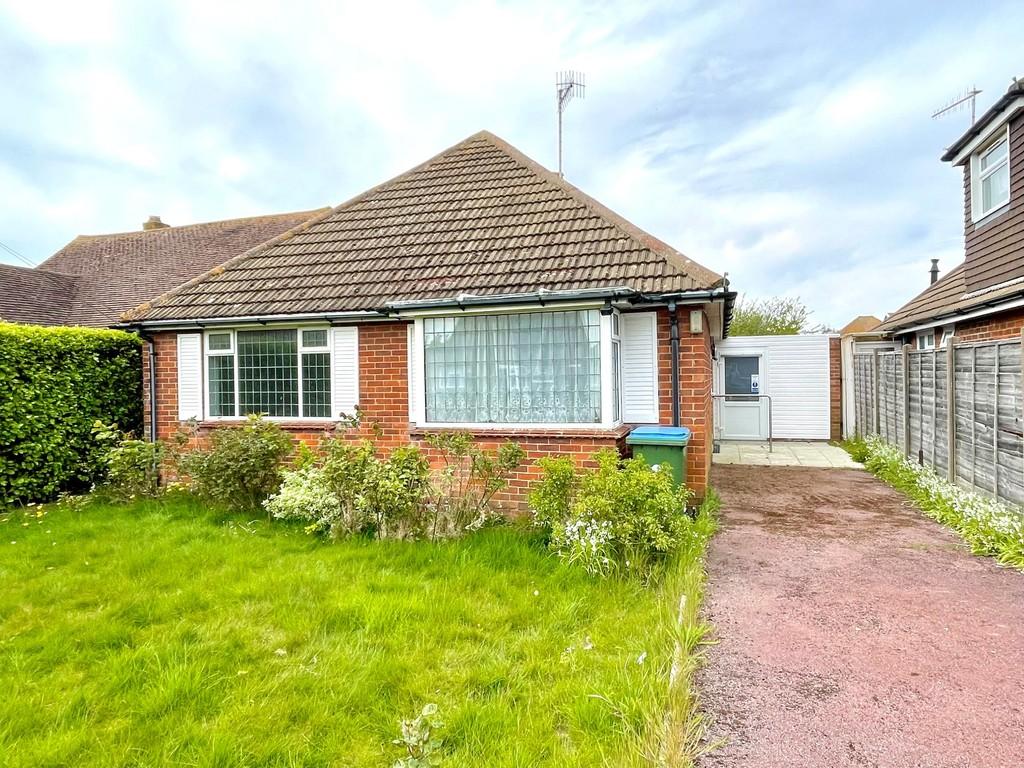 Shirley Close, Rustington 2 bed detached bungalow for sale £490,000