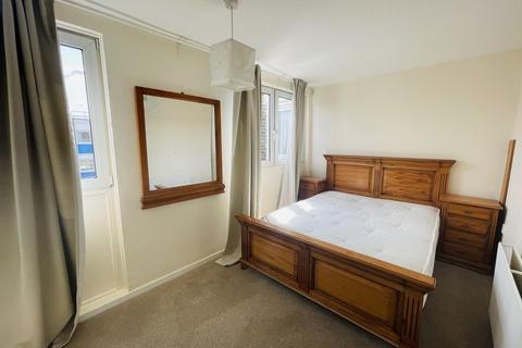 2 bedroom maisonette to rent, Grenville House, E3