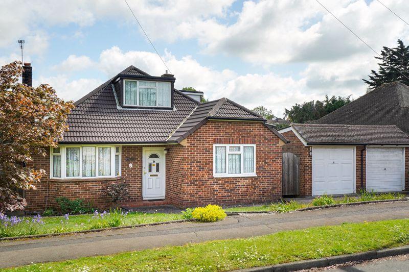 Allen Road, Bookham 4 bed bungalow for sale £750,000
