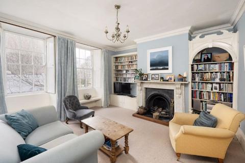 4 bedroom terraced house for sale - Montague Hill|Kingsdown