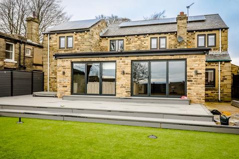 4 bedroom detached house for sale, Westfield Lane, Bradford