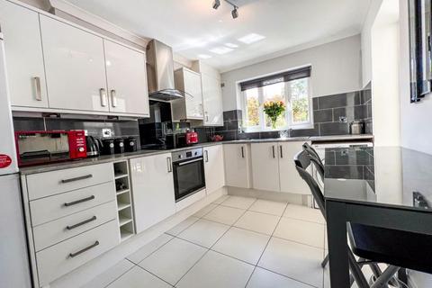 3 bedroom detached house for sale, Copeland Mews, Heaton