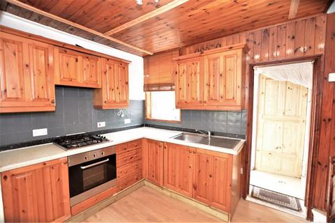 2 bedroom terraced house for sale - Victoria Road, Slough