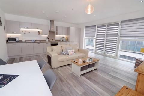 2 bedroom flat for sale, Exclusive Waterside Marina, Brightlingsea, CO7