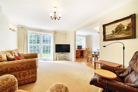 3 bedroom detached house for sale - Clarendon Gardens, Newbury, Berkshire, RG14