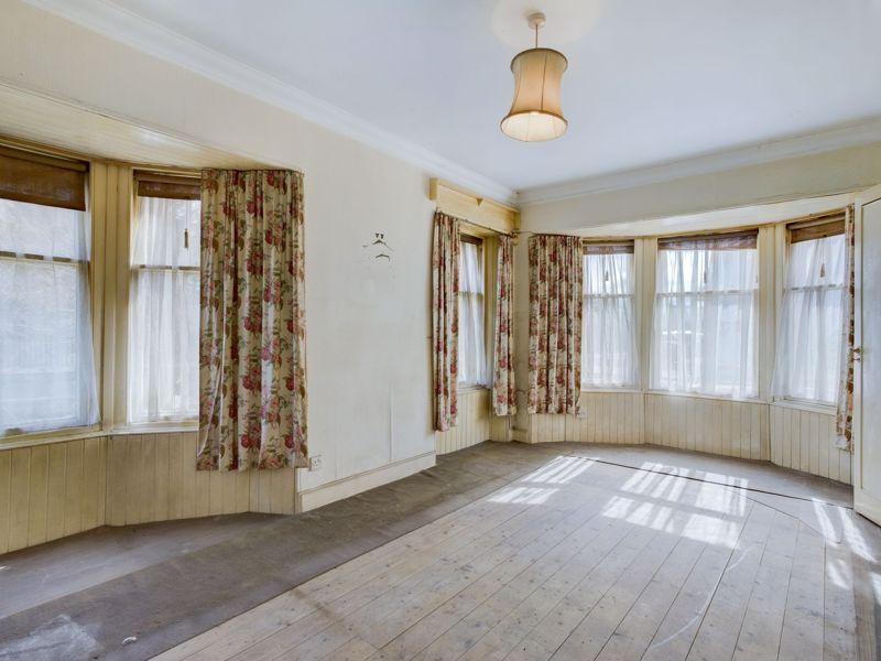 CLOSING DATE NOON FRIDAY 9TH JUNE Cherry Tree Cottage, 2 Glenburn