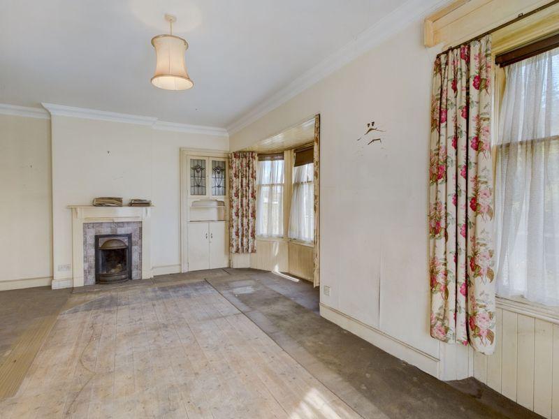 CLOSING DATE NOON FRIDAY 9TH JUNE Cherry Tree Cottage, 2 Glenburn