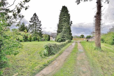 48 Black Bourton Road, Carterton, OX18 3HE