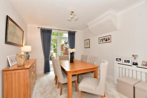 4 bedroom semi-detached house for sale - Brindwood Road, London