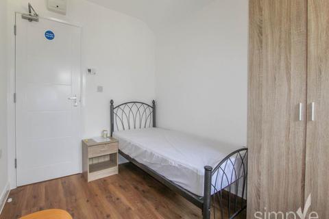 1 bedroom in a house share to rent, Bourne Avenue, Hayes, Middlesex