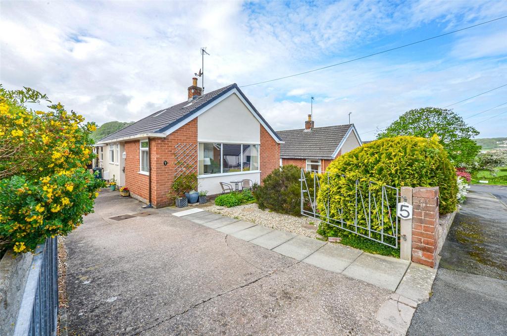 Meadows Way, Rhos on Sea, Colwyn Bay, Conwy, LL28 2 bed bungalow for sale £280,000