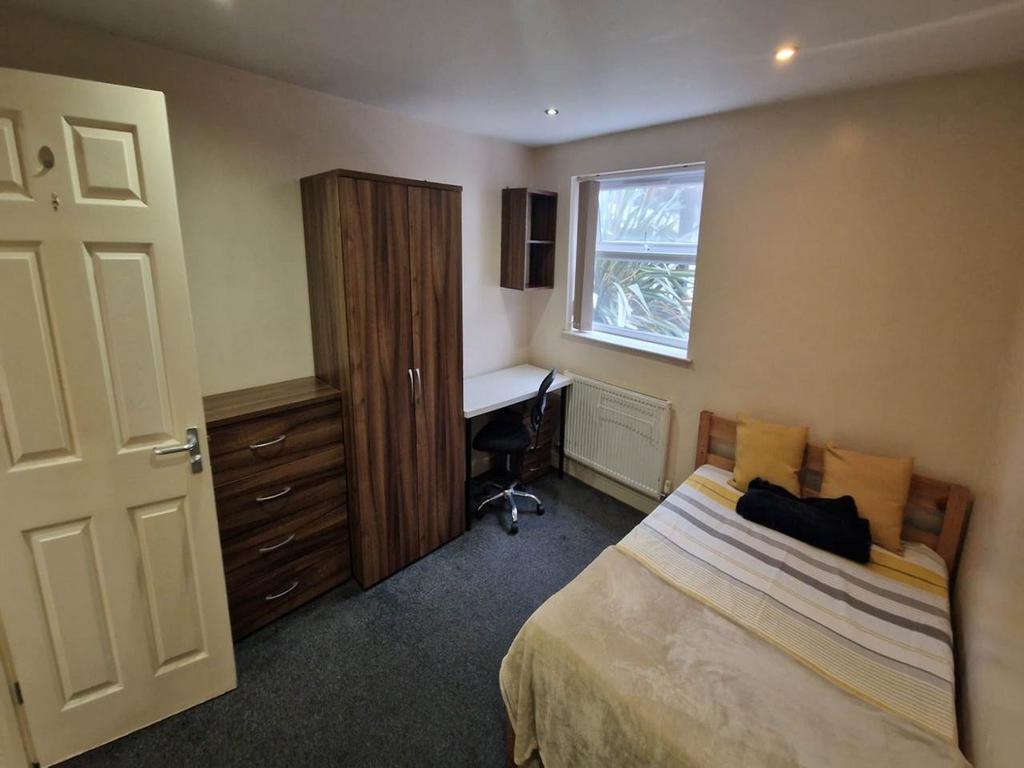 Bed 4 (5)