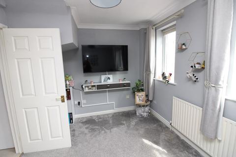 2 bedroom apartment for sale - St Francis Court, Shefford, SG17