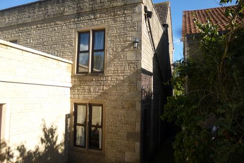 2 bedroom semi-detached house to rent, Challymead, Broughton Gifford