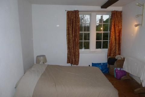 2 bedroom semi-detached house to rent, Challymead, Broughton Gifford