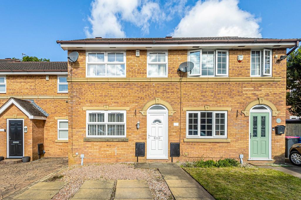 Wood Mews, Worsley... 2 bed mews £180,000