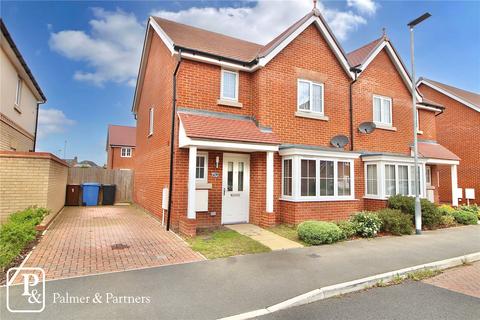 3 bedroom semi-detached house for sale - Redwald Crescent, Ipswich, Suffolk, IP3