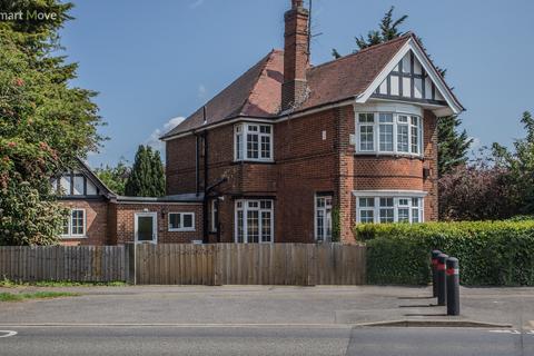 320 Fulbridge Road, Peterborough, PE4 6SJ