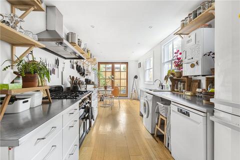 121 Glyn Road, London, E5 0JA