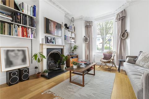 121 Glyn Road, London, E5 0JA