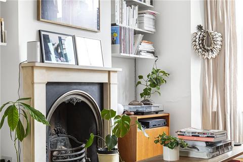 121 Glyn Road, London, E5 0JA