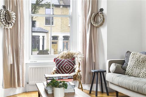 121 Glyn Road, London, E5 0JA