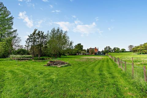 5 bedroom detached house for sale, Tewkesbury Road, The Leigh, Gloucester, Gloucestershire, GL19