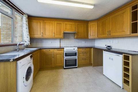 56 Aycliffe Drive, Hemel Hempstead, HP2 6DF
