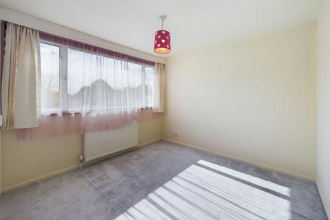 56 Aycliffe Drive, Hemel Hempstead, HP2 6DF