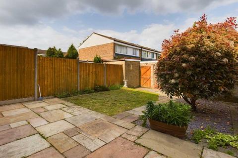 56 Aycliffe Drive, Hemel Hempstead, HP2 6DF