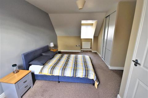 8 Cae Mawr, Wrexham, LL11 3DH