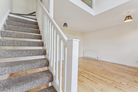 2/1, 14 Handel Place, Glasgow, G5 0TP