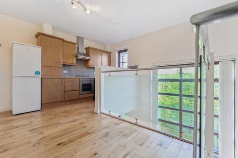 2/1, 14 Handel Place, Glasgow, G5 0TP