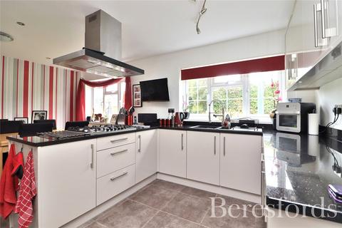 19 Tyrells Way, Great Baddow, Chelmsford, CM2 7DP