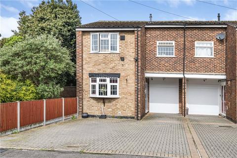 3 bedroom end of terrace house for sale, Hithermoor Road, Staines-upon-Thames, Surrey, TW19