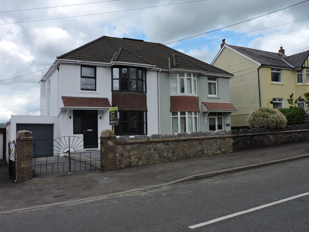 Betws Road, Betws, Ammanford, SA18 3 bed semidetached house for sale