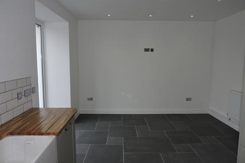49 Betws Road, Ammanford, SA18 2HE