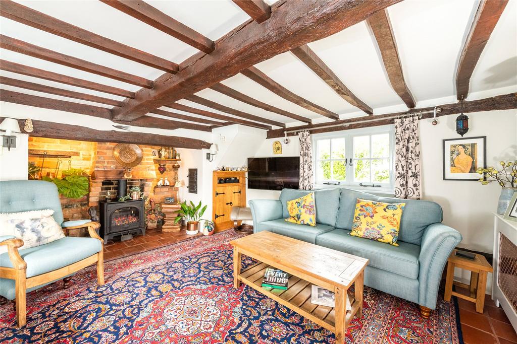 Lower Road, Stoke Mandeville, Aylesbury, Buckinghamshire, HP22 3 bed