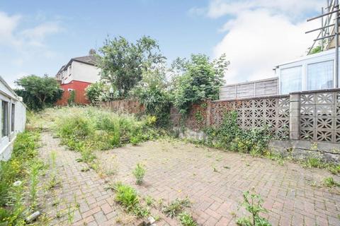 60 Bloomfield Avenue, Luton, LU2 0PU