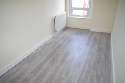 26 Calder Road, Bolton, BL3 3DG