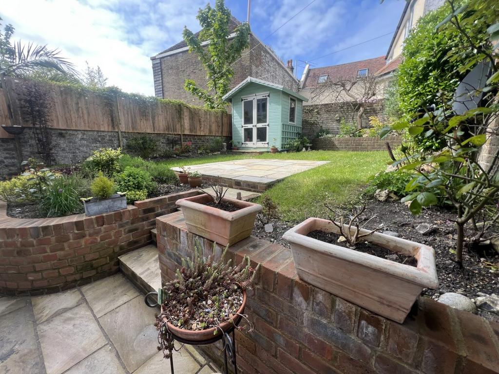 16 Meads Street, Meads 1 bed flat £795 pcm (£183 pw)