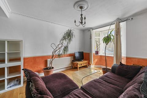 16 Stracey Road, London, E7 0HG