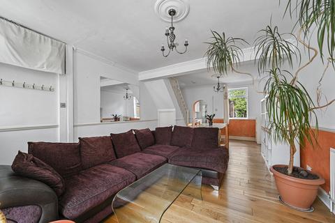 16 Stracey Road, London, E7 0HG
