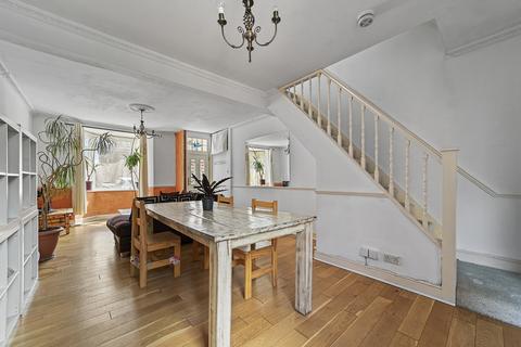 16 Stracey Road, London, E7 0HG