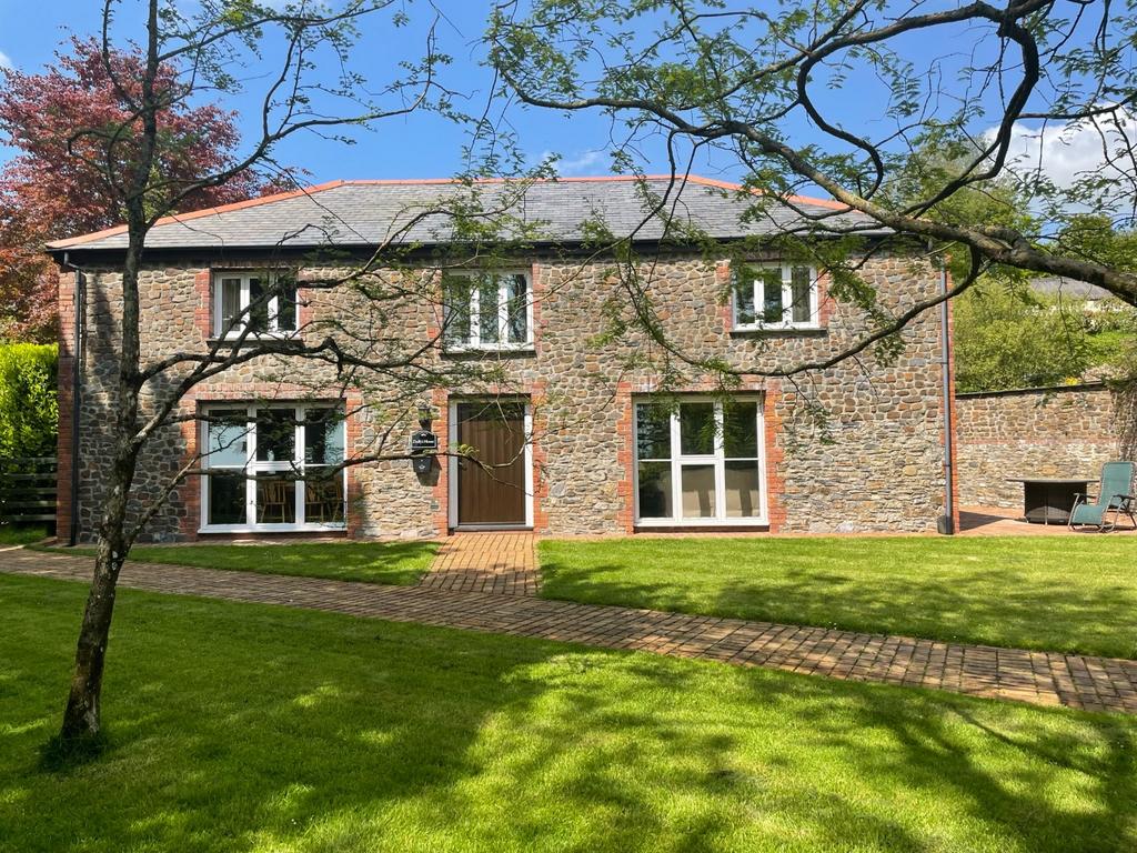 South Cockerham, Haache Lane, South Molton, EX36 4 bed detached house £1,400 pcm (£323 pw)